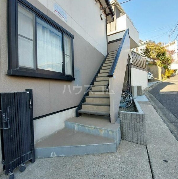 2/5 エントランス