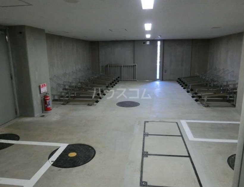 14/23 駐車場