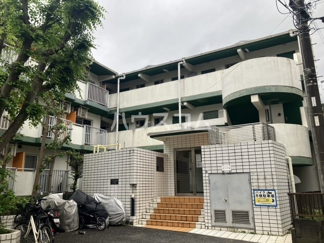 25/30 エントランス