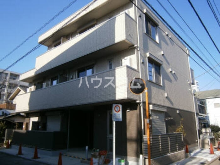 2/3 エントランス