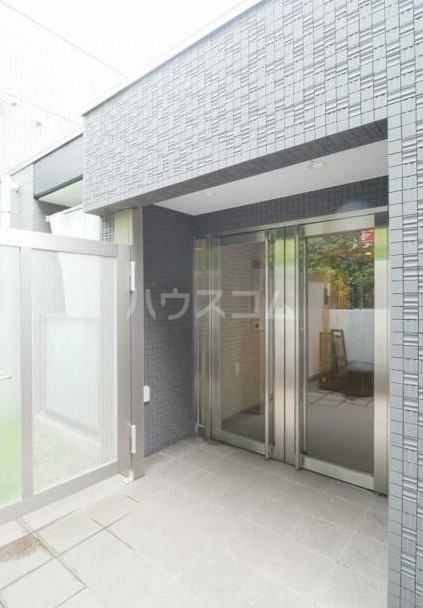 19/21 エントランス