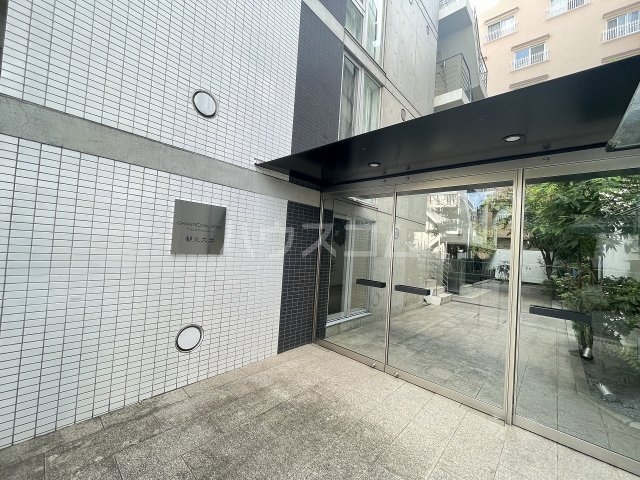 21/28 エントランス