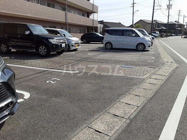 29/30 駐車場