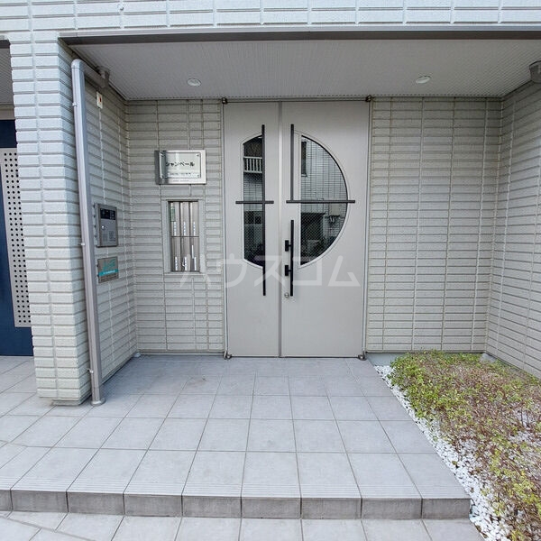 13/20 エントランス