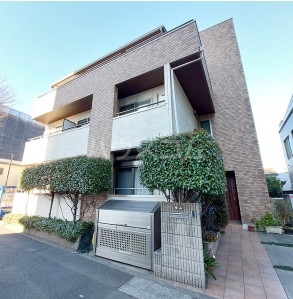 14/17 エントランス