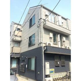 15/21 エントランス