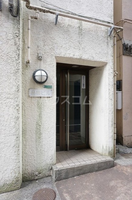 18/28 エントランス