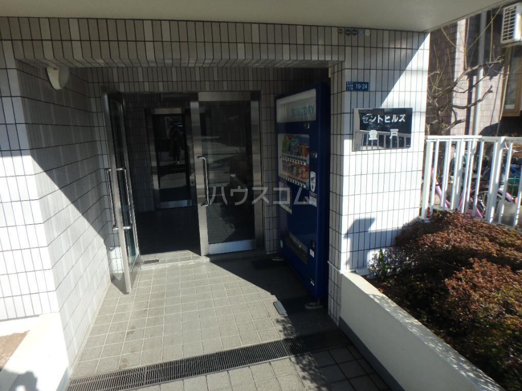 13/20 エントランス