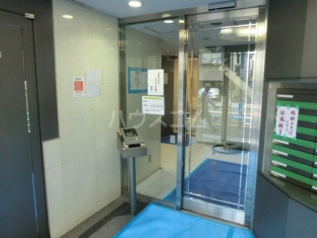 16/26 エントランス