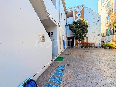 21/24 エントランス