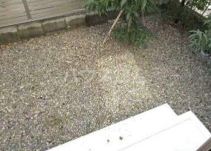 13/22 バルコニー