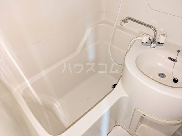 14/28 浴室