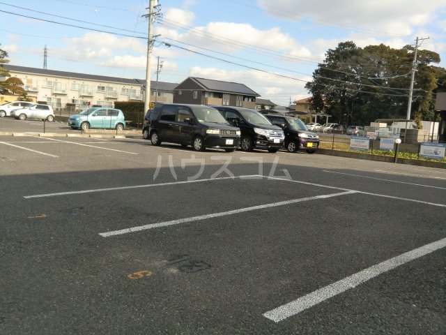 21/26 駐車場