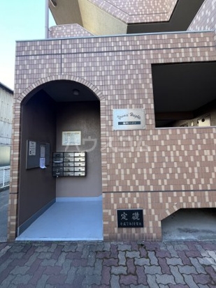 17/28 エントランス