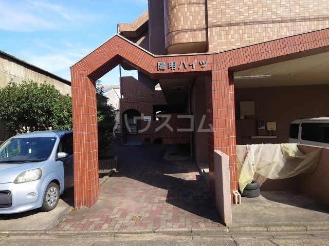 18/29 エントランス