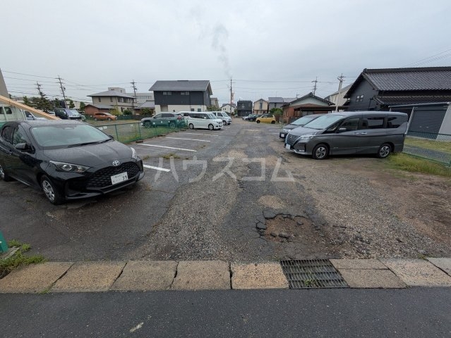 19/26 駐車場