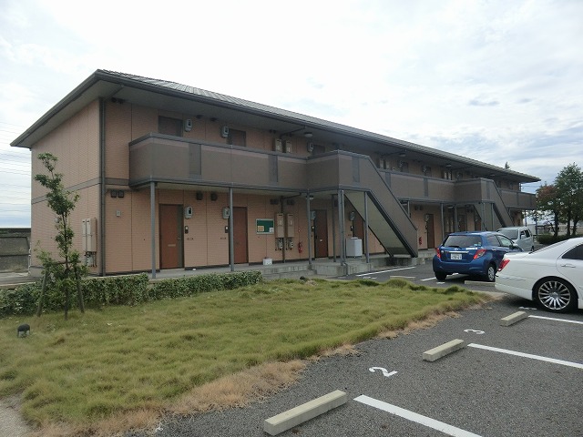 22/27 駐車場