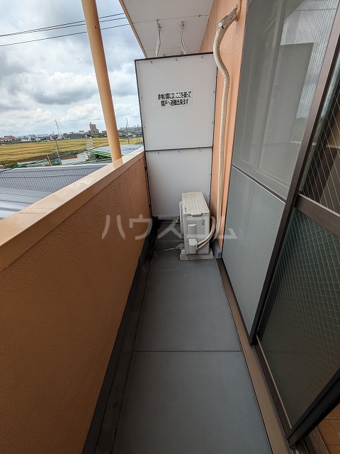 20/30 バルコニー