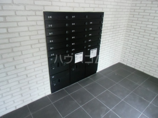 22/30 エントランス