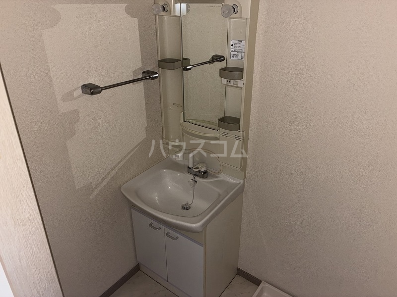 16/27 洗面