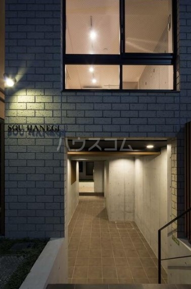 14/15 エントランス