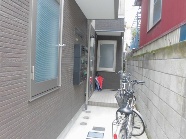 16/22 エントランス