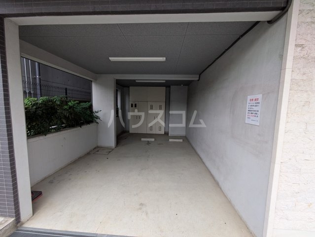 21/29 駐車場
