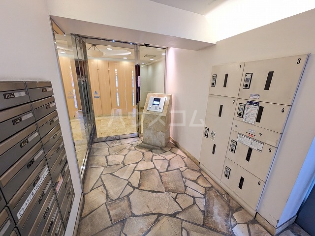 29/30 エントランス