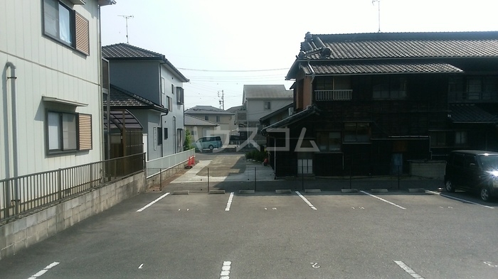 3/5 駐車場