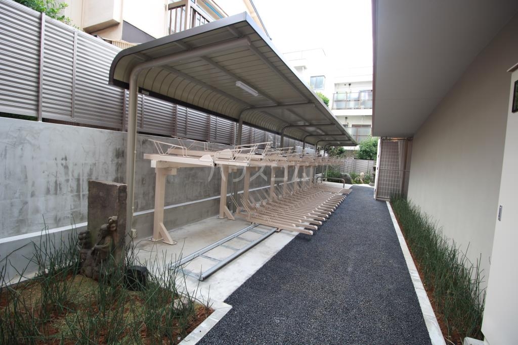 20/21 駐車場