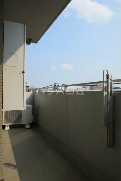 13/20 バルコニー