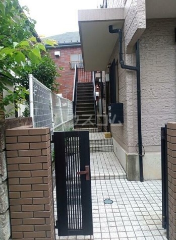 2/3 エントランス