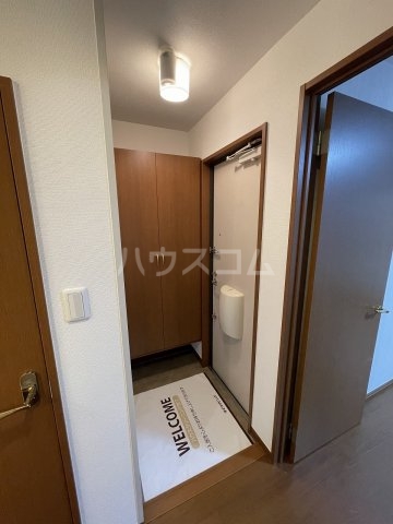 14/30 玄関