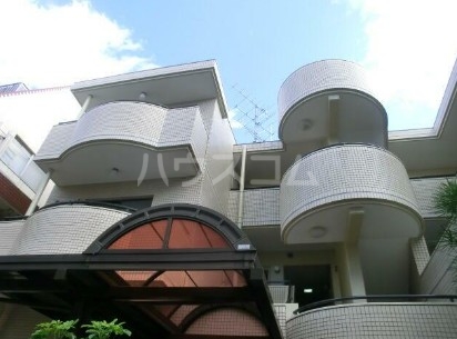 13/21 エントランス