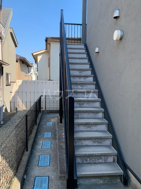 20/22 エントランス