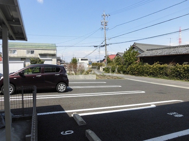 22/30 駐車場
