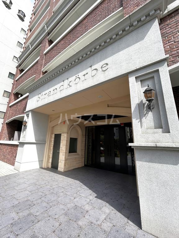 16/25 エントランス