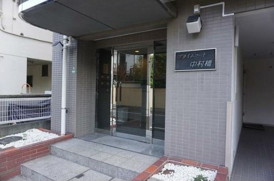 16/20 エントランス