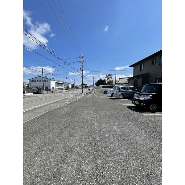 17/18 駐車場