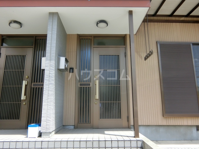 2/8 エントランス