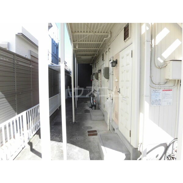 20/27 エントランス