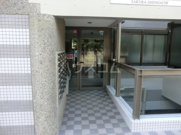 3/6 エントランス