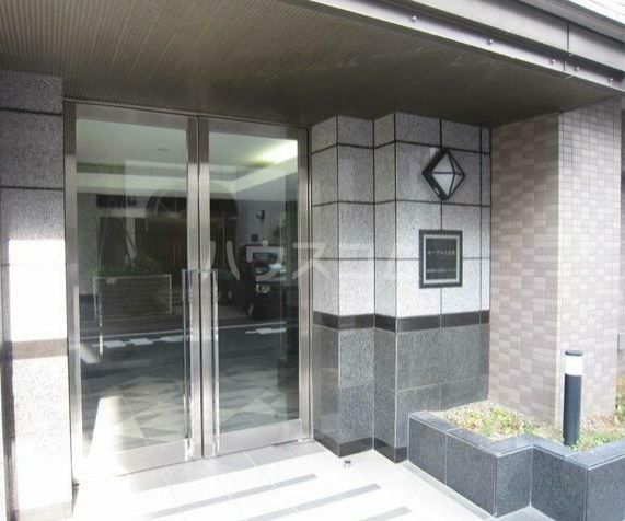 14/21 エントランス