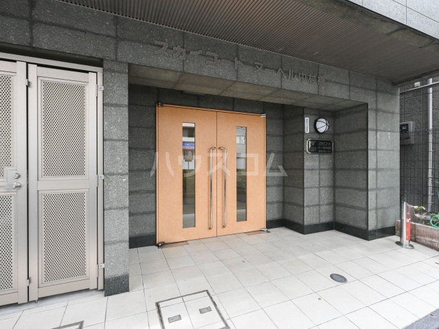 24/27 エントランス