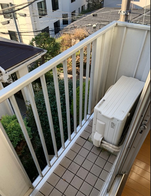 13/23 バルコニー