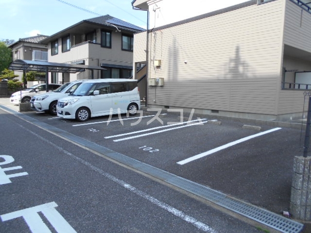 26/30 駐車場