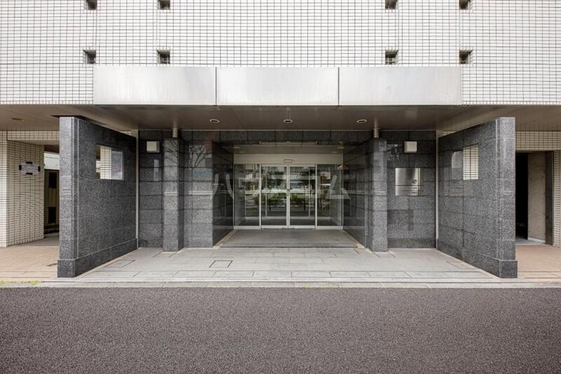 20/30 エントランス