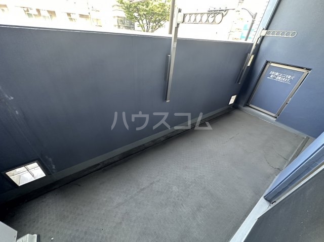 13/30 バルコニー