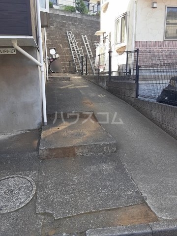 19/23 エントランス