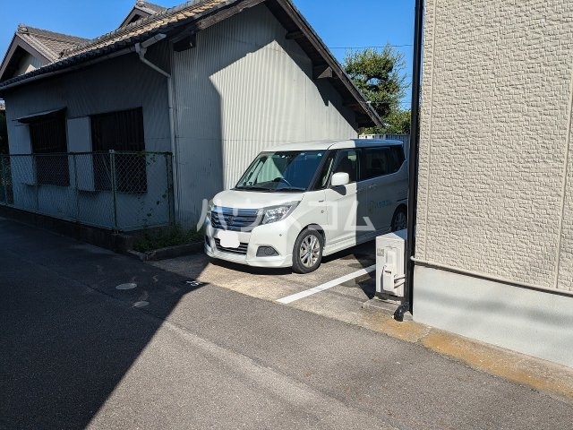 15/16 駐車場
